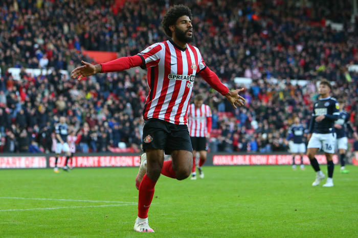 Ellis Simms celebrates for Sunderland